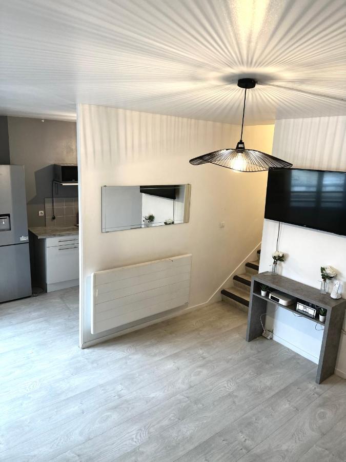 Jolie Appartement Duplex 2 Min Gare-Disney Et Paris 15 Min Noisy-le-Grand Exterior foto